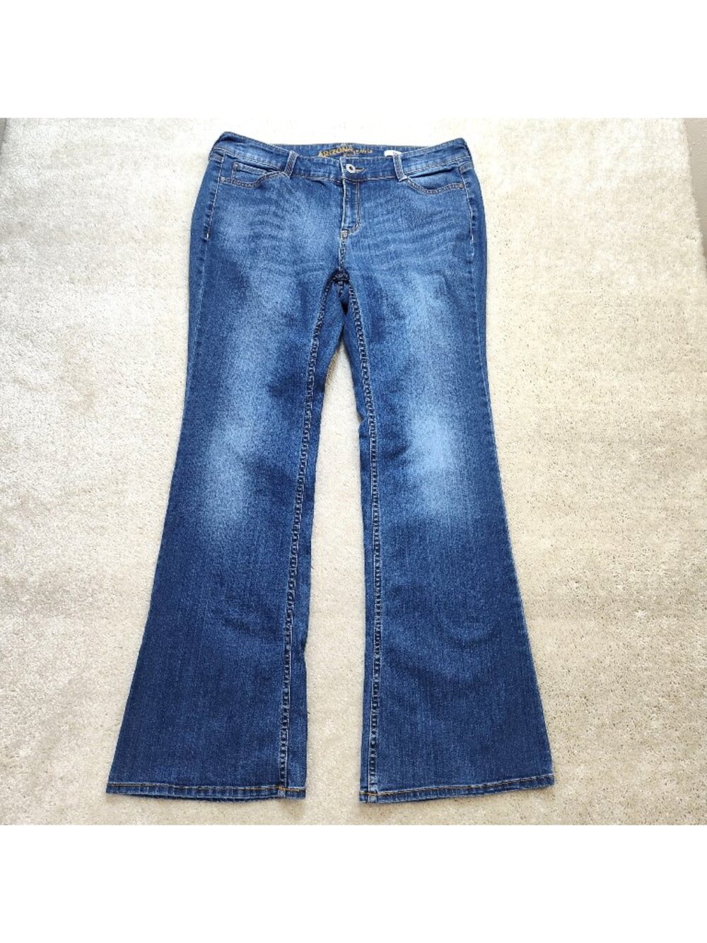 Arizona Jeans Co. Slim Fit Bootcut Curvy Fit Blue Jeans Medium Wash 14 Jrs Plus